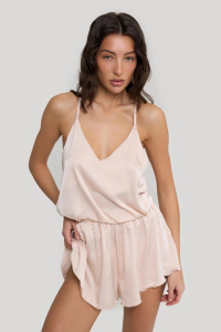 Костюм, жемчужный