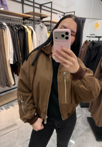 Бомбер экозамша с капюшоном, кирпичный